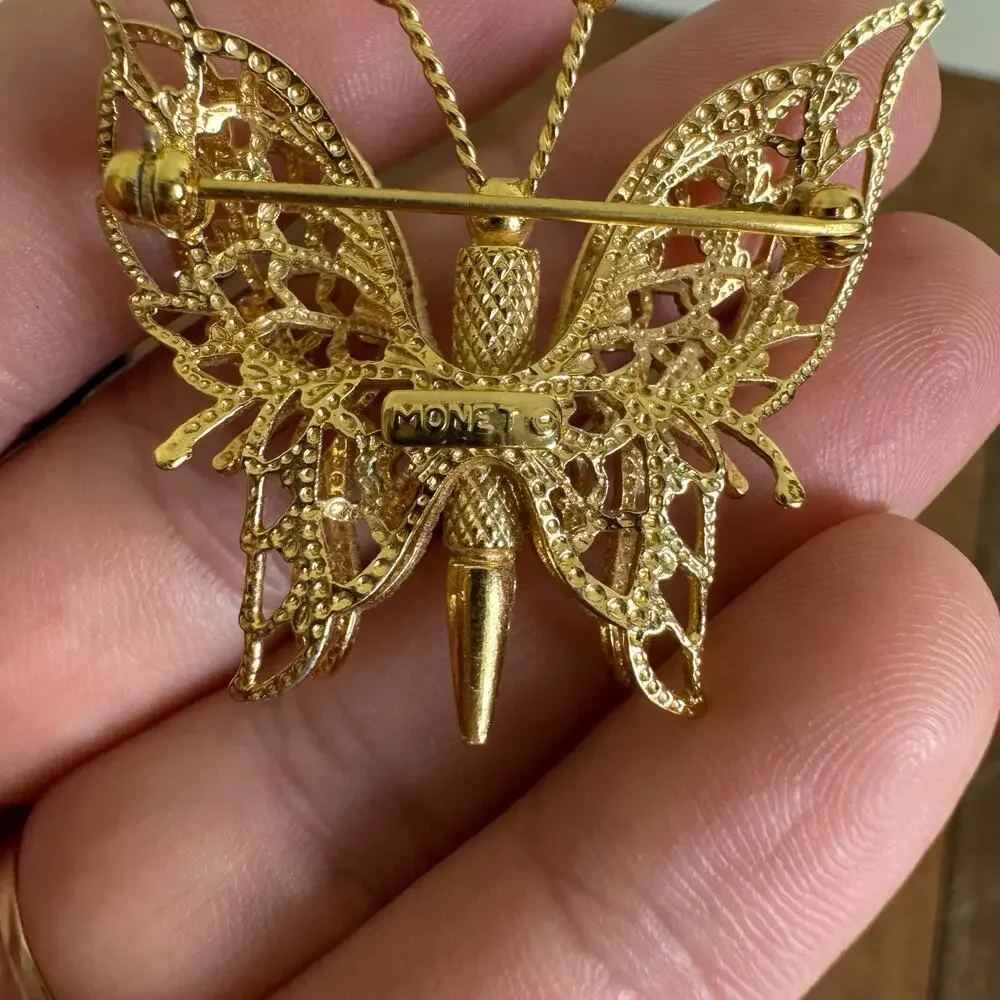 Vintage Monet Gold Tone Textured Filigree‎ Butterfly Brooch Pin